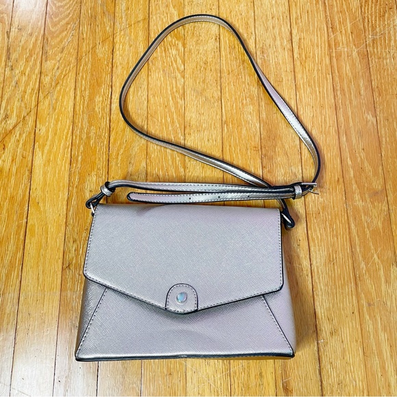 Kate +Alex Cuffaro Bags Kate Alex Cuffaro Silver Envelope Crossbody